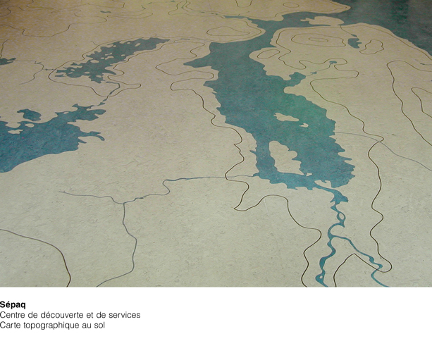 Sépaq exposition Carte topographique au sol
